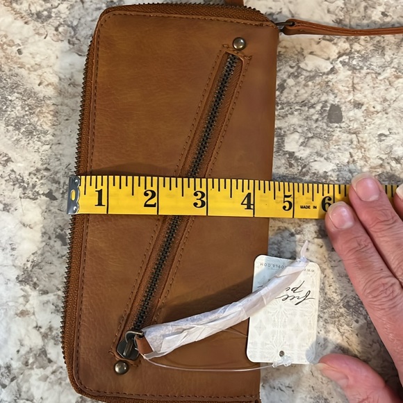 Free people wallet - Picture 10 of 10